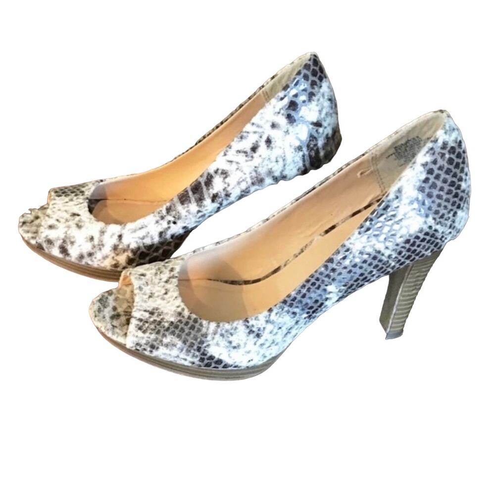 Snake Print Peep Toe Pumps Heels sz 8 Old Navy